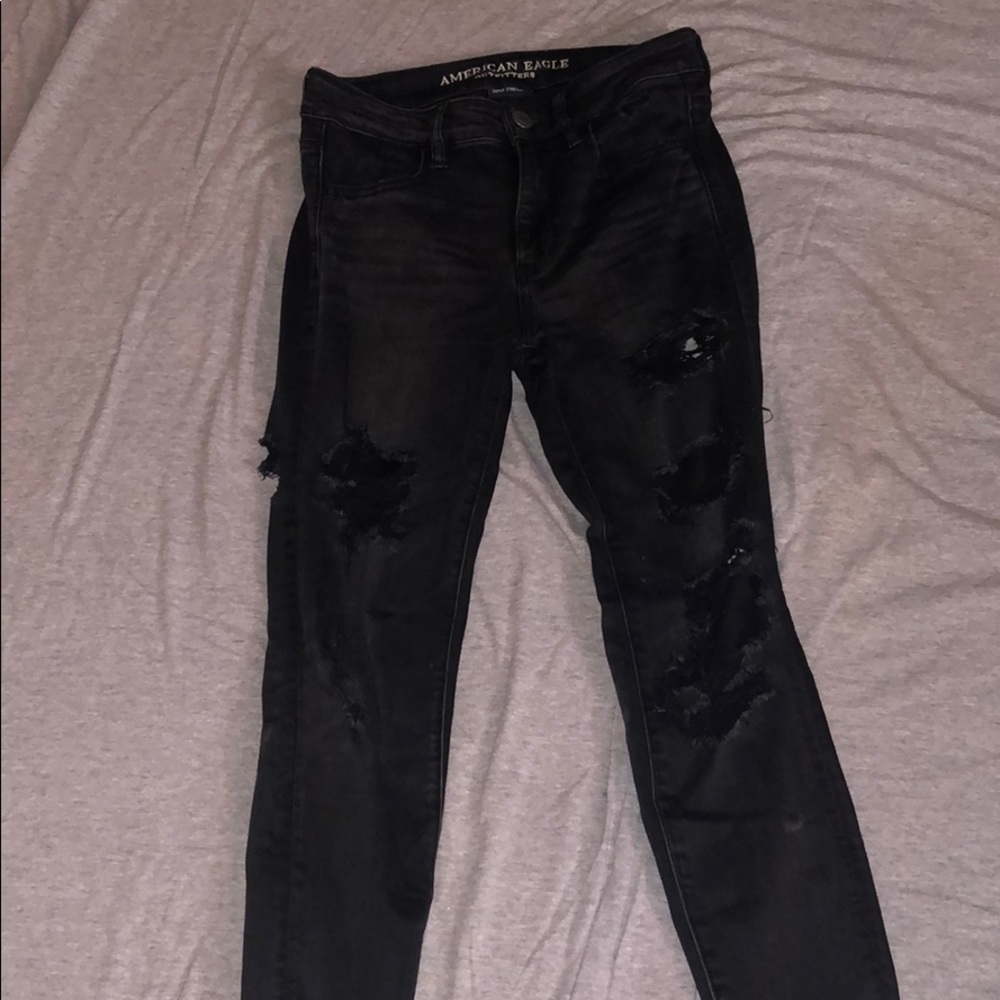 American Eagle black, destructed high rise jegging